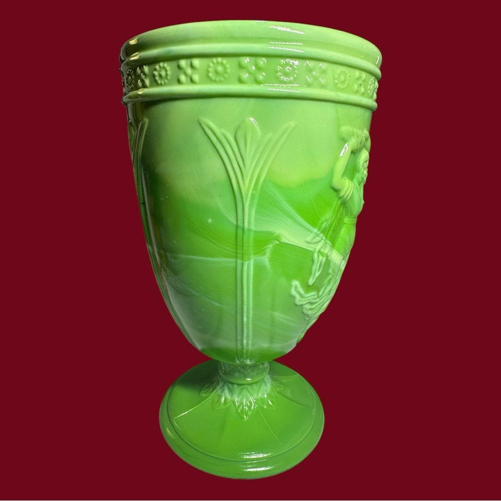 Fenton CHAMELEON Green Dancing Ladies Vase (EUC) - Picture 4 of 16